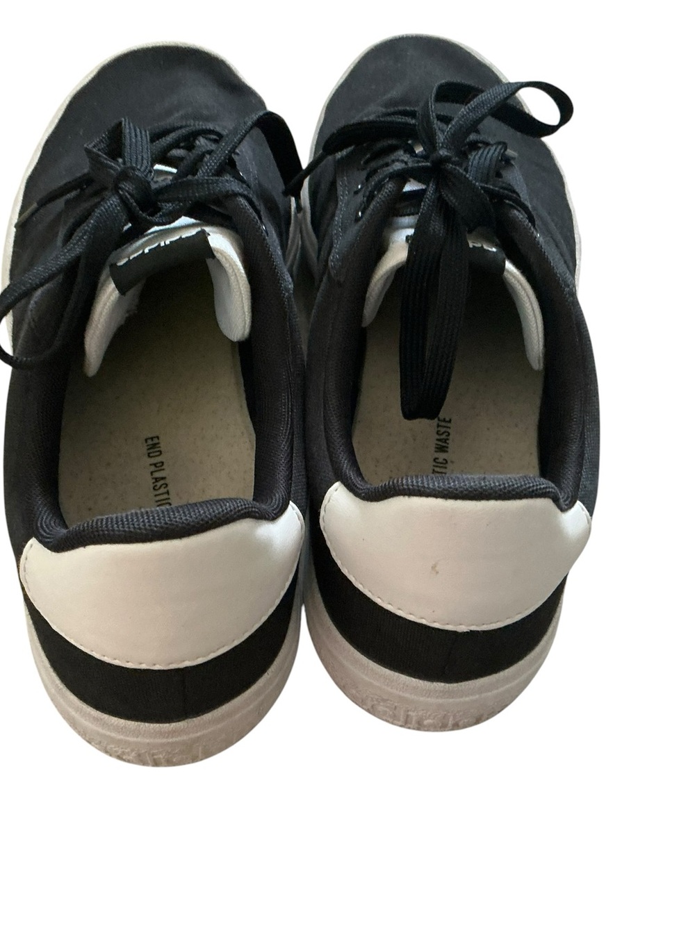 Adidas men’s vucraid 3R men’s skate shoes sneakers black and white size 10.5 - Picture 4 of 9